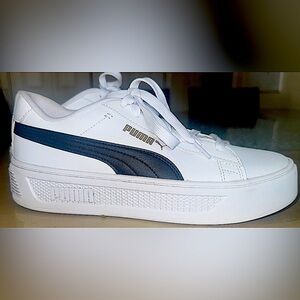 PUMA Smash Platform Sneakers